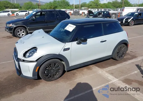 2023 Mini Hardtop Cooper S z USA, uszkodzony, nr VIN WMW53DH02P2S52756